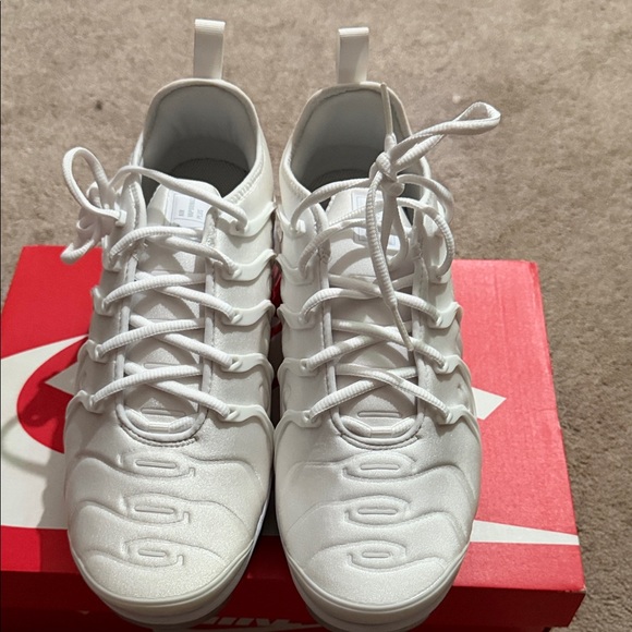 Nike White vapor max